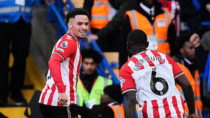 Chemsdine Talbi late strike edges Sunderland to victory at Chelsea