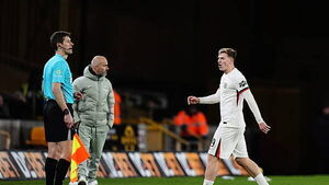 Chelsea boss Enzo Maresca unimpressed by ‘stupid’ Liam Delap red card at Wolves