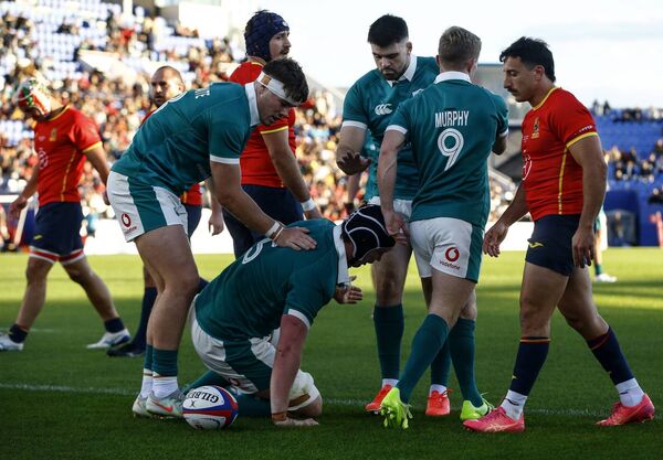 Darragh Murray celebrates with his team-mates after he scores his side's opening try against Spain on Saturday evening. Picture: INPHO/Martin Seras Lima Darragh Murray celebrates with his team-mates after he scores his side's opening try against Spain on Saturday evening. Picture: INPHO/Martin Seras Lima