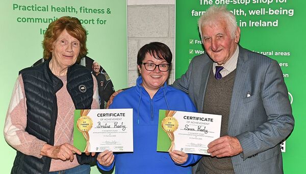 Husband and wife team Bridie and Seán Keely, Castleplunkett, being presented with their certificates by course facilitator Laura Tully. Pic: Gerard O’Loughlin Husband and wife team Bridie and Seán Keely, Castleplunkett, being presented with their certificates by course facilitator Laura Tully. Pic: Gerard O’Loughlin