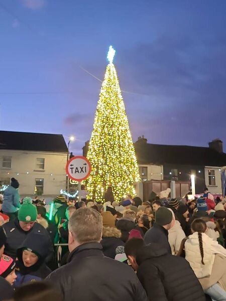 The Christmas lights were officially switched on in Roscommon Town this evening, Sunday. The Christmas lights were officially switched on in Roscommon Town this evening, Sunday.