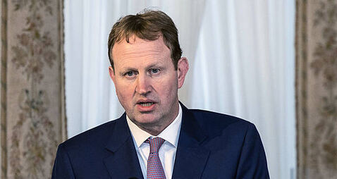 Asylum seekers to pay up to 40% of income to fund accommodation under new plan