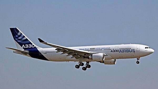 Gardaí outnumber deportees three to one on half-empty flight to Pakistan