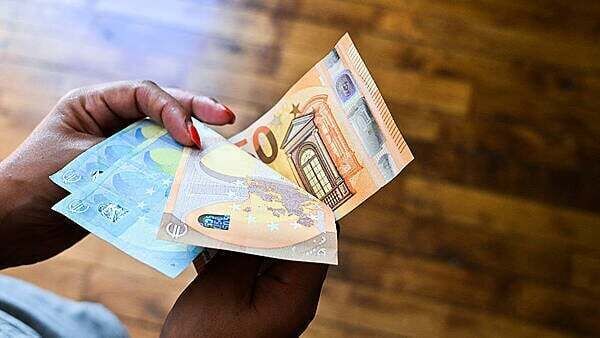 Only 1 in 5 switch energy supplier as watchdog says over a million people miss out on savings