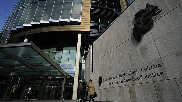 Man (35) jailed for setting ex-girlfriend's car on fire