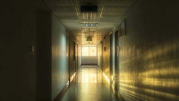 Seclusion and restraint of patients in mental health centres falls to all-time low, watchdog says