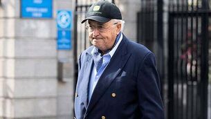 Warm weather expected over the weekend with highest temperatures of 29 degrees Warm weather expected over the weekend with highest temperatures of 29 degrees