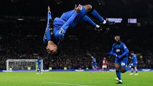 Former Leicester manager Craig Shakespeare dies aged 60 Former Leicester manager Craig Shakespeare dies aged 60