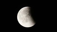 Astronomer captures first recording of lunar impact flash from Ireland