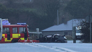 Man (20s) dies and four injured in car crash in Limerick