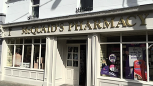 Two men and one woman arrested after cocaine worth €4m seized in Kildare and Wexford Two men and one woman arrested after cocaine worth €4m seized in Kildare and Wexford