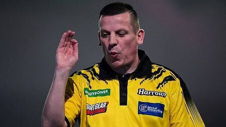 Dave Chisnall crashes out of World Championship in second round