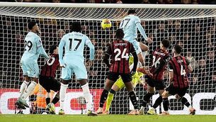 Joe Cullen accuses Mensur Suljovic of ‘cheating’ during their second-round clash