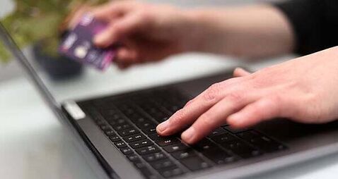 Scam social media ads impersonating retailers increase over Christmas period, bank warns