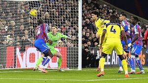 Tottenham ease pressure on Thomas Frank with victory at Crystal Palace