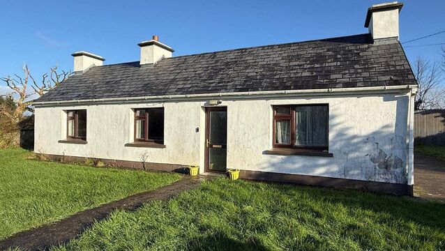<p>New to the market is this country cottage with an extension situated at Rooskey, Ballaghaderreen. </p>