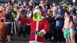 Two men arrested as gardaí seize drugs and cash worth €813,000