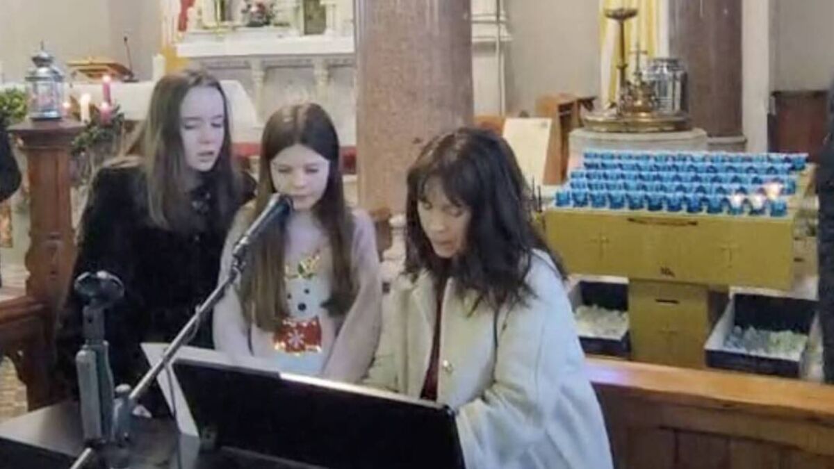 WATCH: Stunning version of 'O Holy Night' performed in Loughglynn
