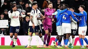 Tottenham booed off after Sunderland draw as pressure mounts on Thomas Frank