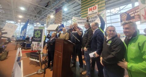 Watch: Fitzmaurice thanks Irish farmers for ‘phenomenal’ turn-out at Mercusor protest