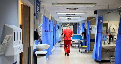 Public patient waiting lists grow by 80,000 despite €420m funding boost