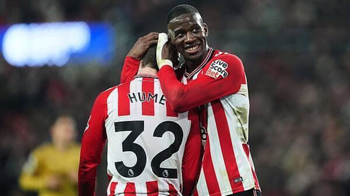 Turbulent week for Crystal Palace ends in defeat at Sunderland