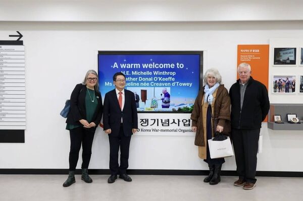 Irish Ambassador to Korea Michelle Winthrop; Dr Baek Seung Joo,  director of National War Museum, Seoul; Jacqueline neé Craven d'Towey and Fr Donal O'Keefe pictured at the presentation of the tapestry.
