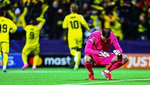 Former Sheffield United and Everton defender Phil Jagielka announces retirement