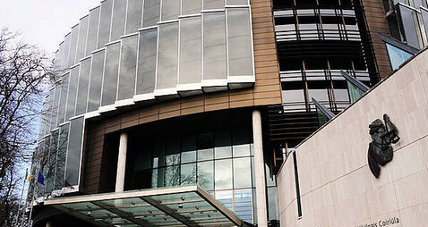 Man jailed for claiming payments under false name after he fled UK while on release from prison