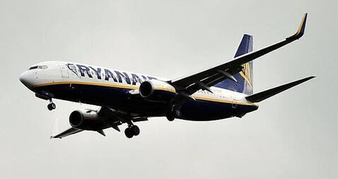 Ryanair hikes full-year fare and passenger outlook