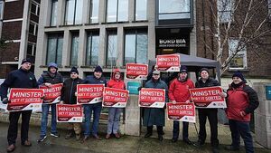 Farmers call for Bord Bia chairman to resign as they protest outside offices