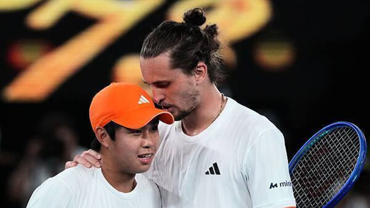 Alexander Zverev keeps his cool to see off rising star Learner Tien