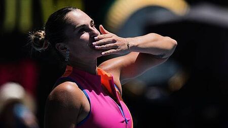 Aryna Sabalenka turns up the heat on Iva Jovic to book semi-final spot