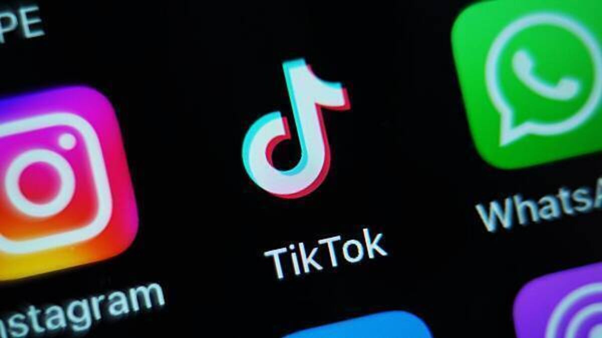 Simon Harris calls for social media ban for under-16s
