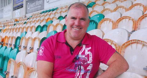 Goalkeeper who survived cancer twice speaks to Roscommon students 