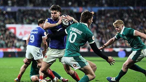 France leads Ireland 22-0 at half-time