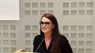 Opposition parties protest against Residential Tenancies Bill as Dáil debates