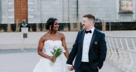 Roscommon GAA Club congratulates local school teacher on recent marriage 