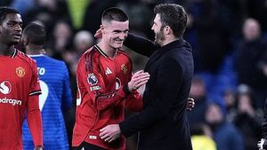 Michael Carrick hails attitude of Manchester United match-winner Benjamin Sesko