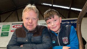 <p>Barry and Francis Murray from Tulsk, were ringside at an organic sale held at Drumshanbo Mart. Pic: Gerry Faughnan</p>