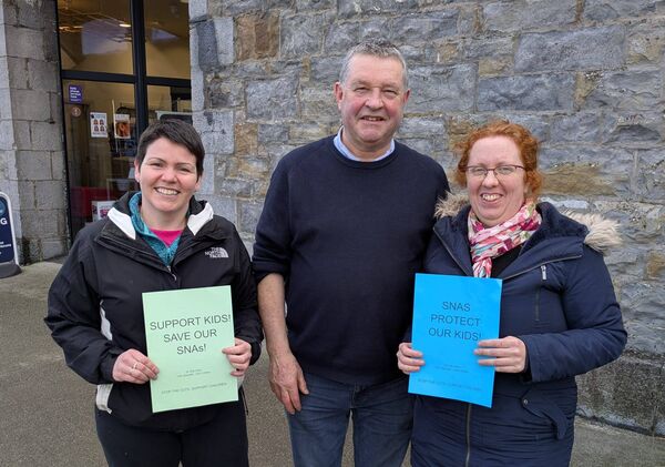 Donna Madden, Cllr Paschal Fitzmaurice and Emma Coates attending the Castlerea protest in support of SNAs.