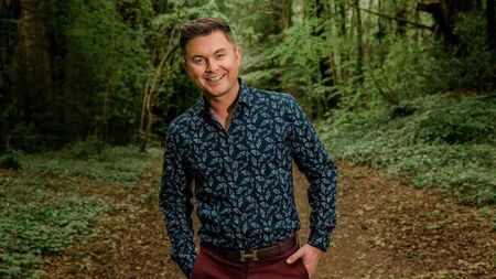 Heart attack gives country singer Michael English new outlook on life