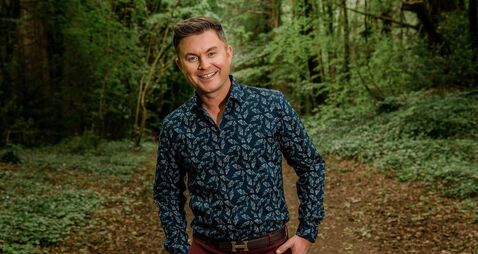 Heart attack gives country singer Michael English new outlook on life