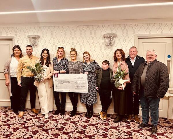 Liz Mulry, Roscommon branch of DSI, Kevin Morgan, Hannah Dolan, Sinead Fidgeon (The Perfect Gift), Laura Horan (The Extra Special Parent & Toddler Group), Nancy Healy (The Extra Special Parent & Toddler Group), Cian Mulry, Martina Gibbons, Tony Gibbons, Tommy Mulry (Roscommon Branch of DSI) at the presentation of the cheque following the sold-out event. Liz Mulry, Roscommon branch of DSI, Kevin Morgan, Hannah Dolan, Sinead Fidgeon (The Perfect Gift), Laura Horan (The Extra Special Parent & Toddler Group), Nancy Healy (The Extra Special Parent & Toddler Group), Cian Mulry, Martina Gibbons, Tony Gibbons, Tommy Mulry (Roscommon Branch of DSI) at the presentation of the cheque following the sold-out event.