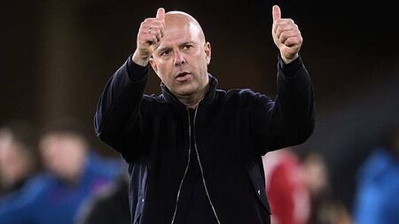 He loves the club – Liverpool boss Arne Slot hails evergreen Andy Robertson