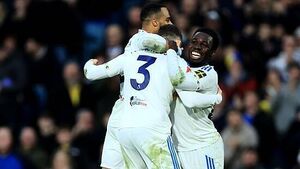 Leeds cruise past Norwich to make quarter-finals for first time in two decades