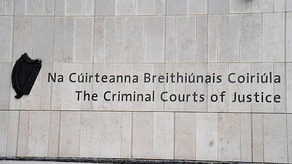 Mum-of-eight booked hotel stays with gunman husband during garda manhunt, court told