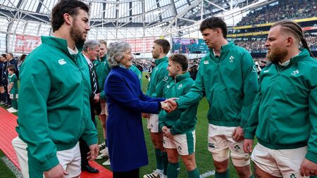 Murray scores try on Six Nations debut to help Ireland secure Triple Crown