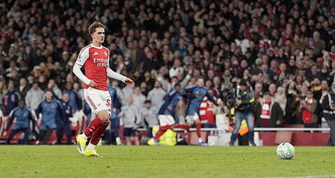 Max Dowman makes history as Arsenal grab late win to maintain title charge