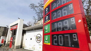 Fuel measures to strike balance between acting now and 'keeping powder dry' - Tánaiste